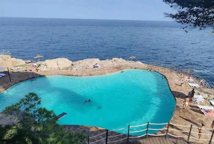 Capsasalbegur137 Piscina Del Mar, Vista Al Patio Begur